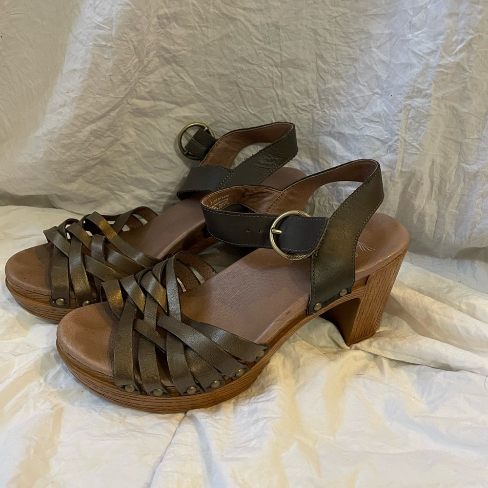 Dansko Bronze Strappy heel